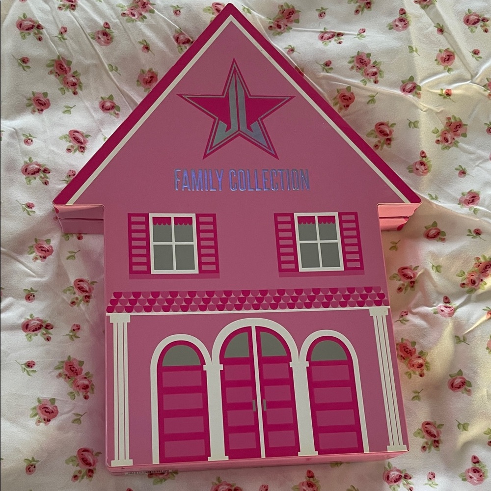 Jeffree Star Pink Family Collection House box